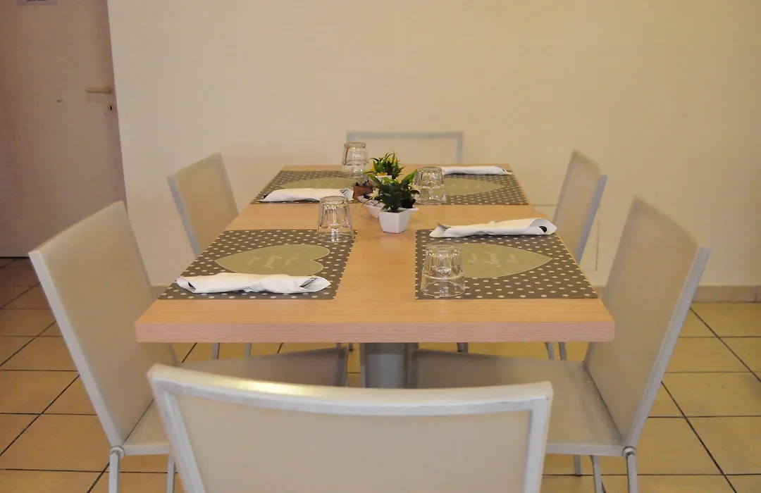 Artisti Rooms-1