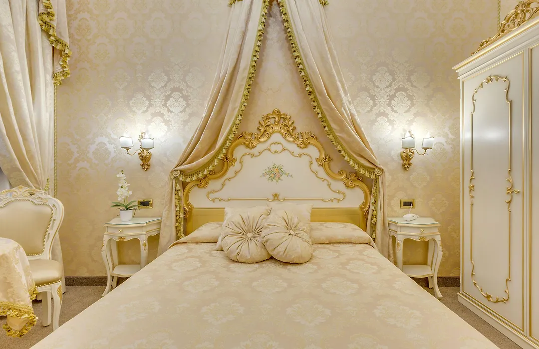 Residenza Veneziana-1