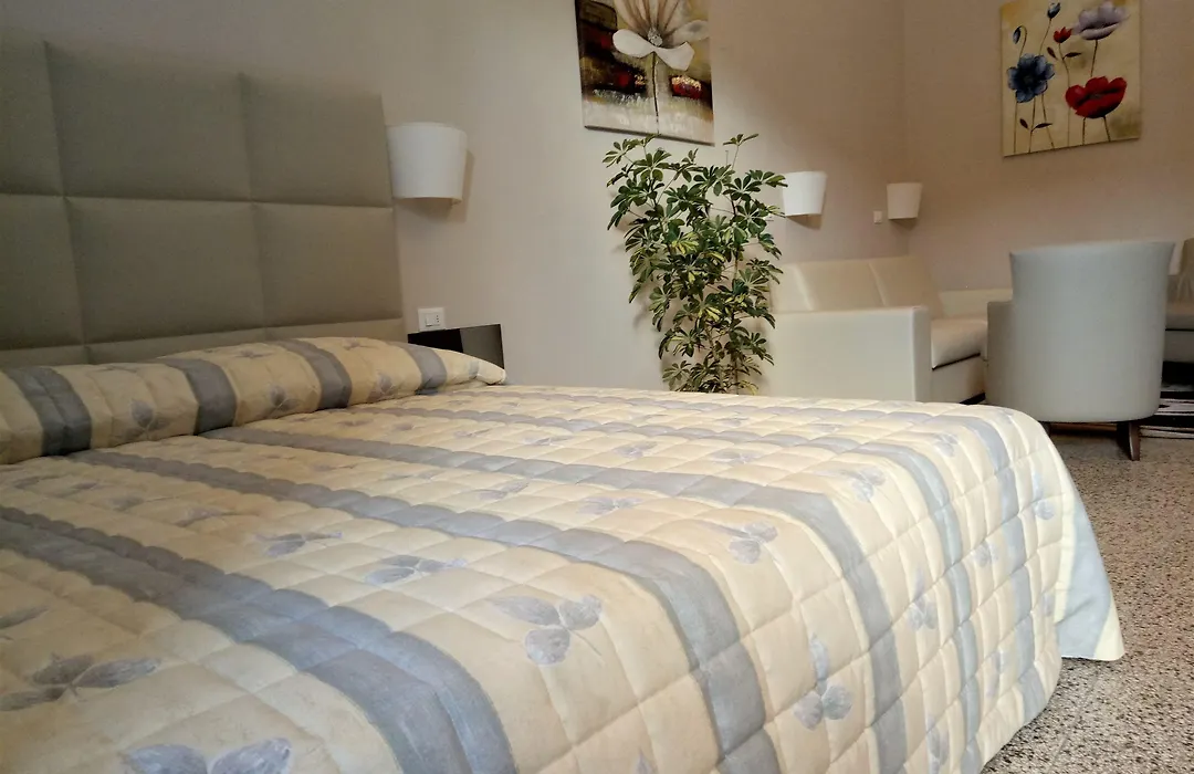 Hotel Etnea Royal Suites-1