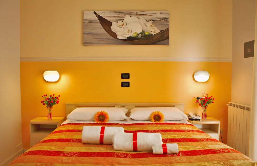Hotel Monica-1