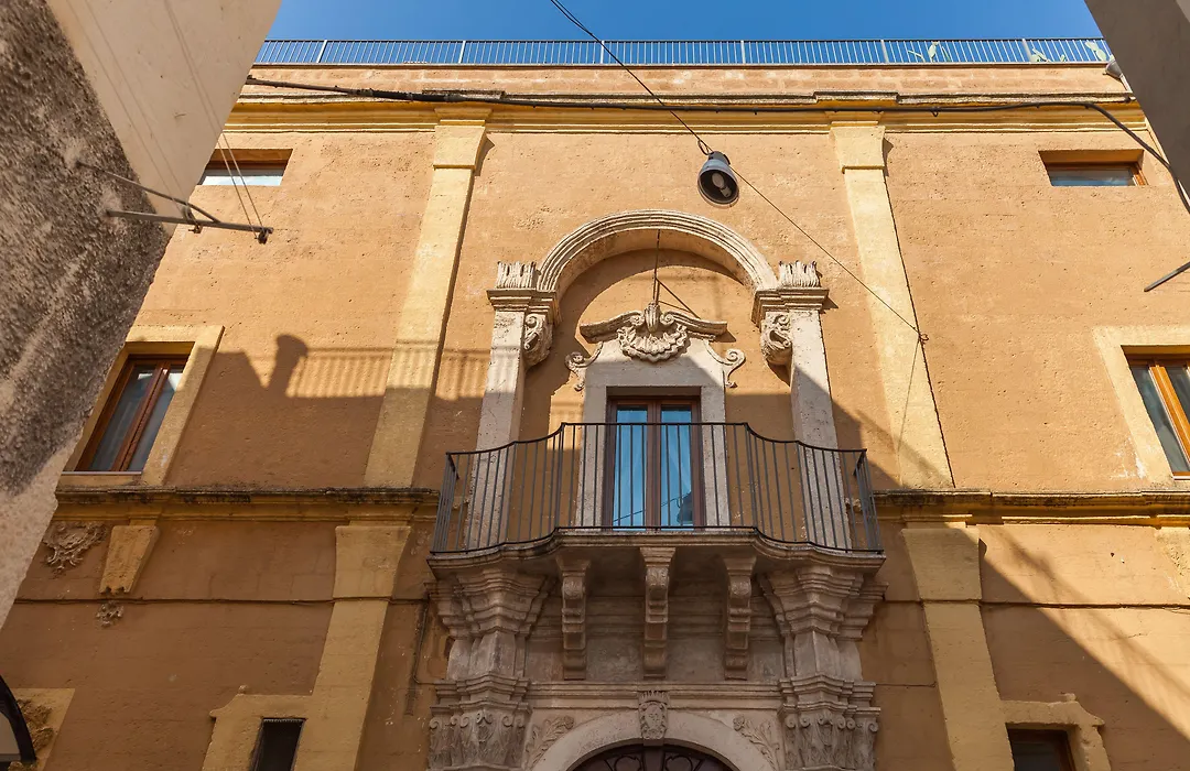 Palazzo De Luca Bed&Breakfast-1