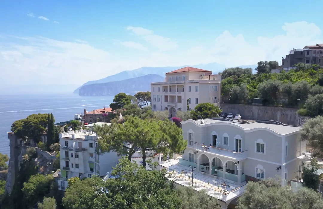 Sorrento Dream Resort-1