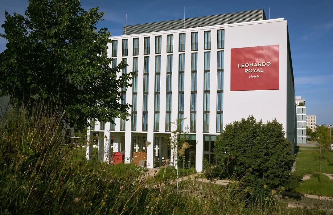 Leonardo Royal Hotel Munich-1