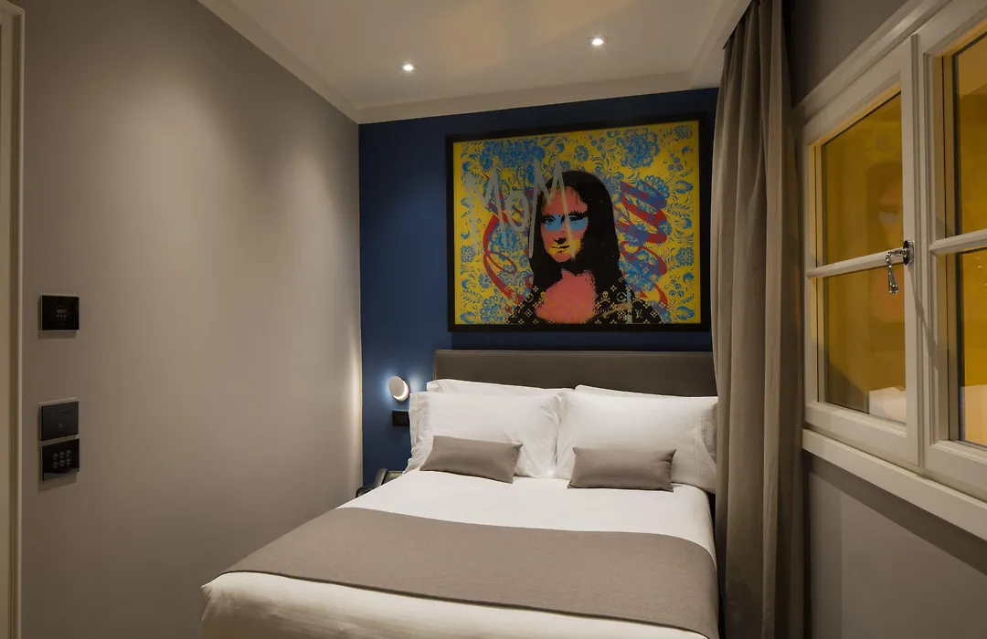 The Frame Hotel-1