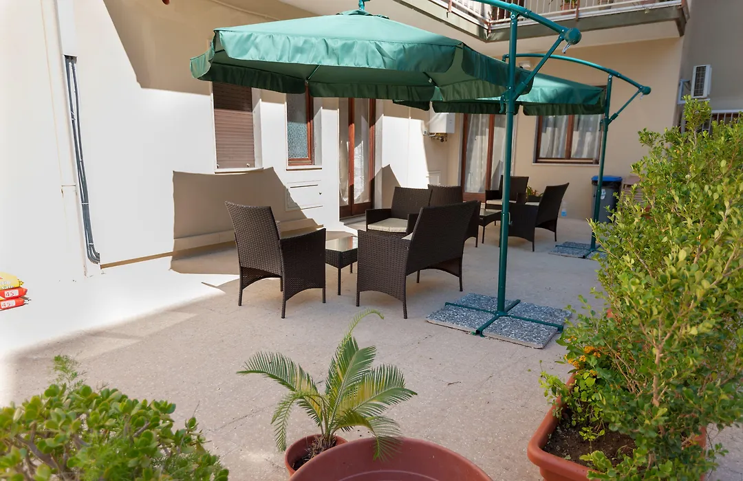 B&B Epipoli-1