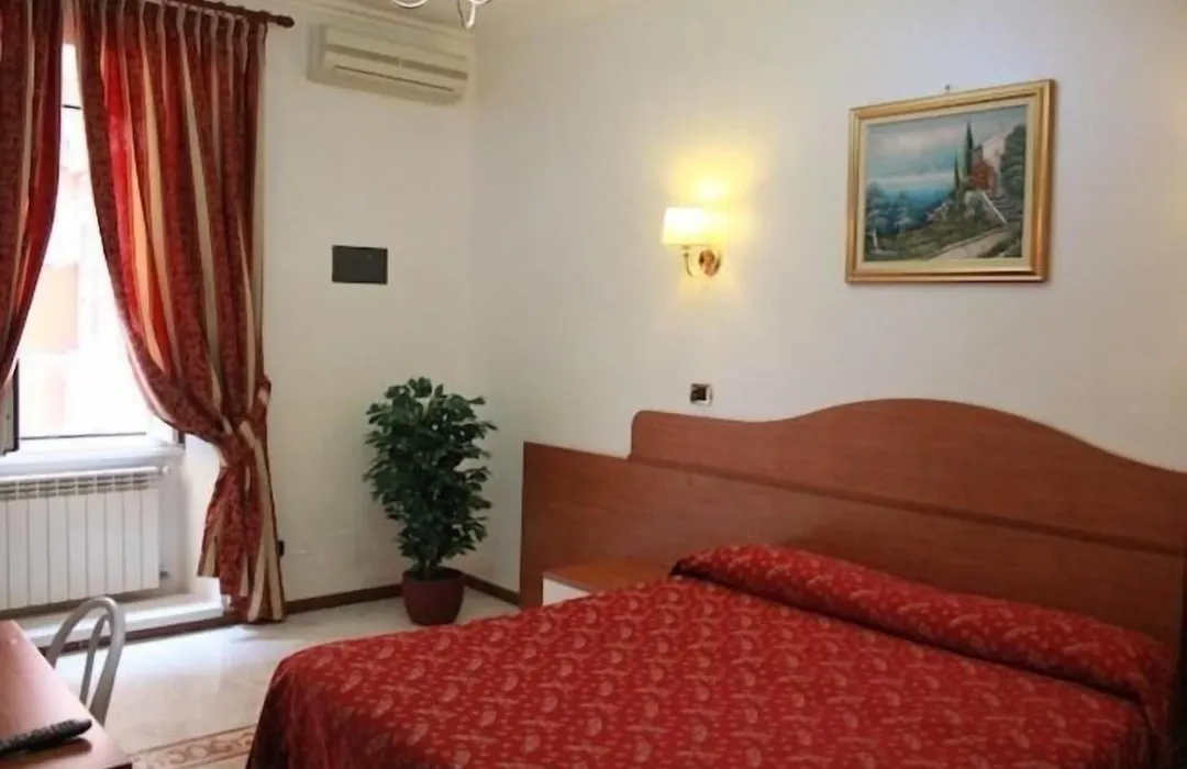 Hotel Euro Quiris-1