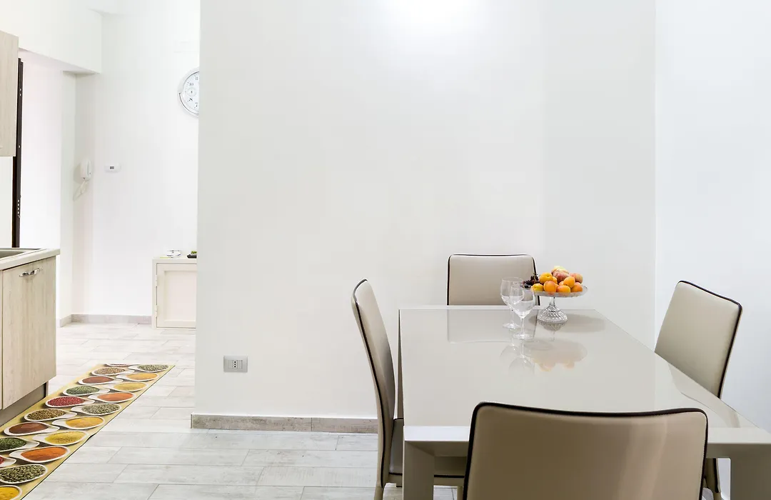 Scuto Home-1