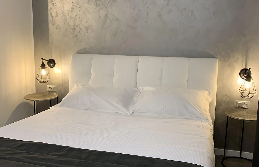 ApartHotel Bossi-1
