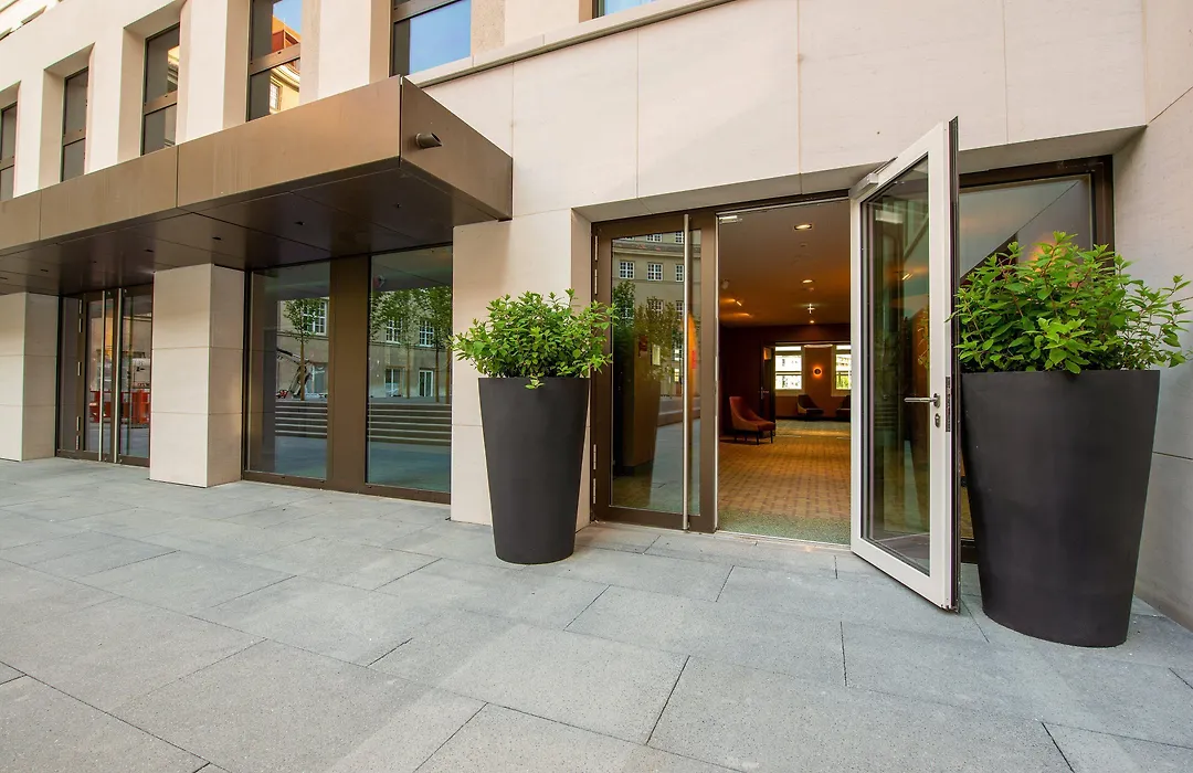 Leonardo Royal Hotel Nuernberg-1