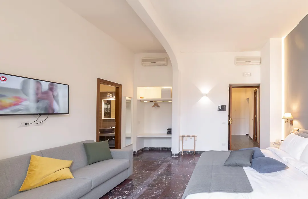 Lombardia40 Luxury Suites-1