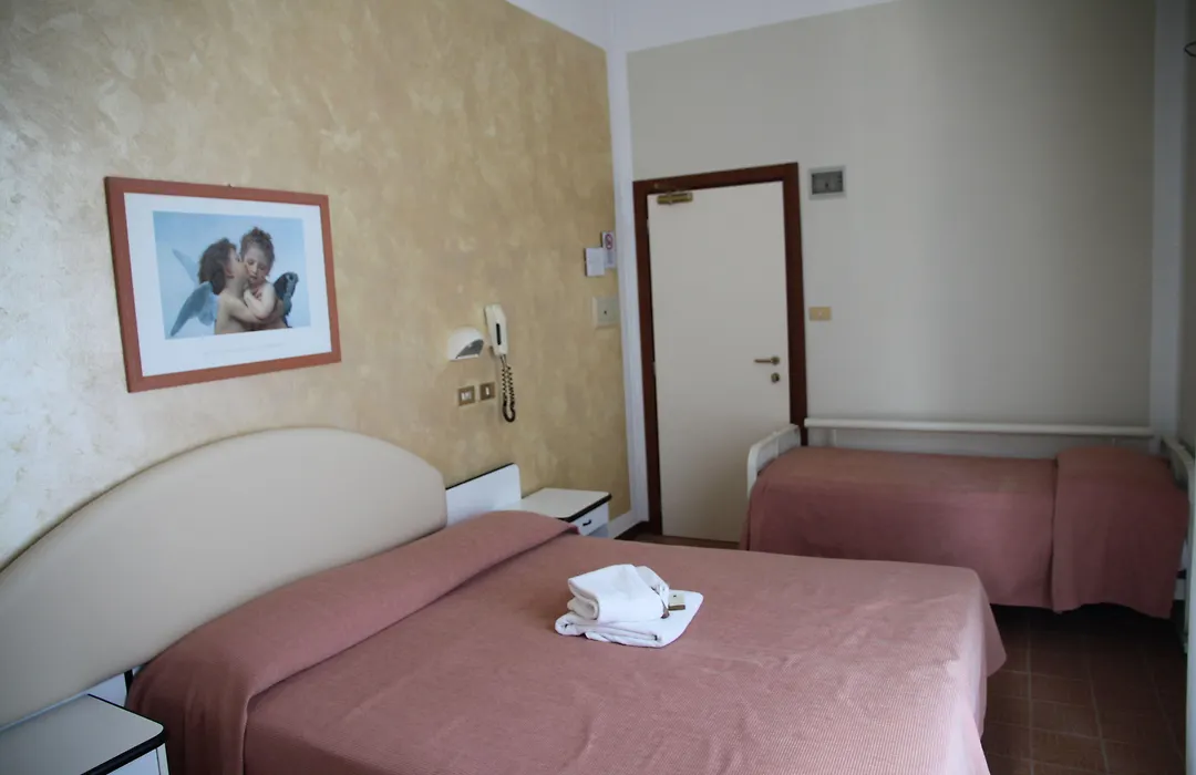 Hotel Adriatica sul Mare-1