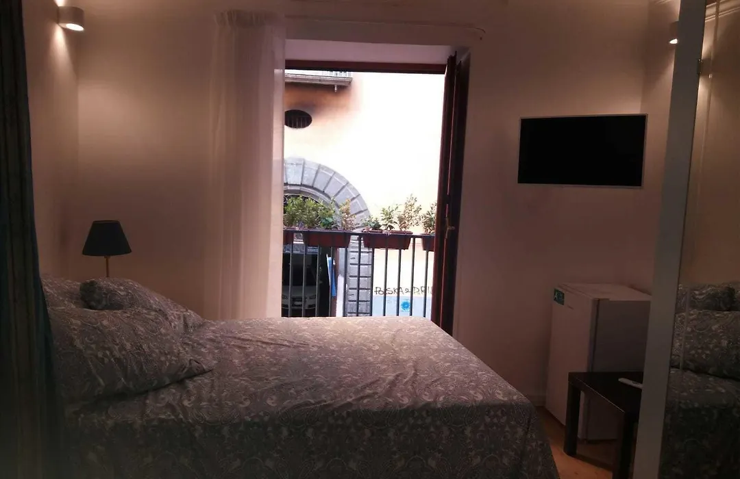 Munaciello Rooms-1