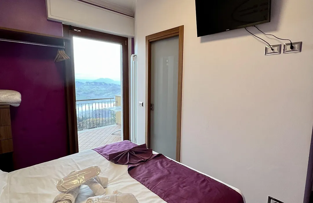 Rainbow Hotel Depandance Joli-1