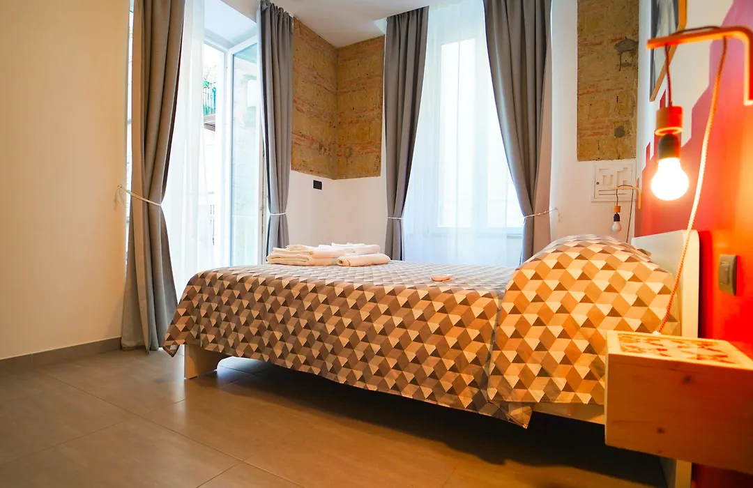 Neapolitan Flat 2 0 B&B-1