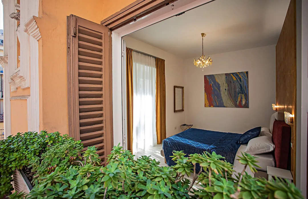 Ludus Rooms-1