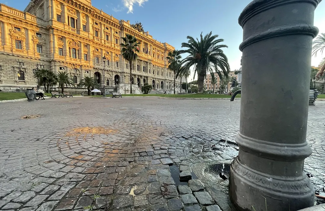 Ad Cavour Luxury Rooms - By Ad Roma-1