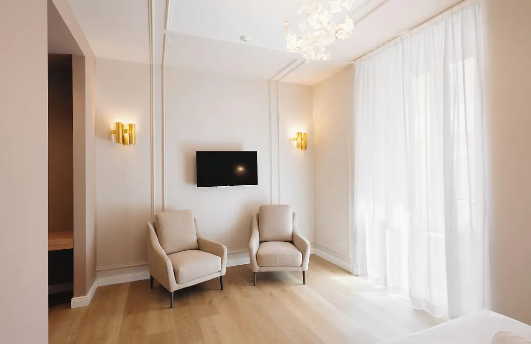 Firenze Boutique Rooms-1