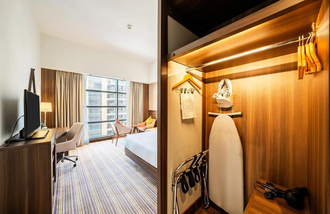 Hampton By Hilton Dubai Airport-1