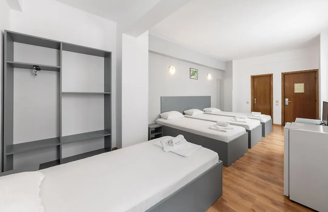 Elizeu Hotel-1