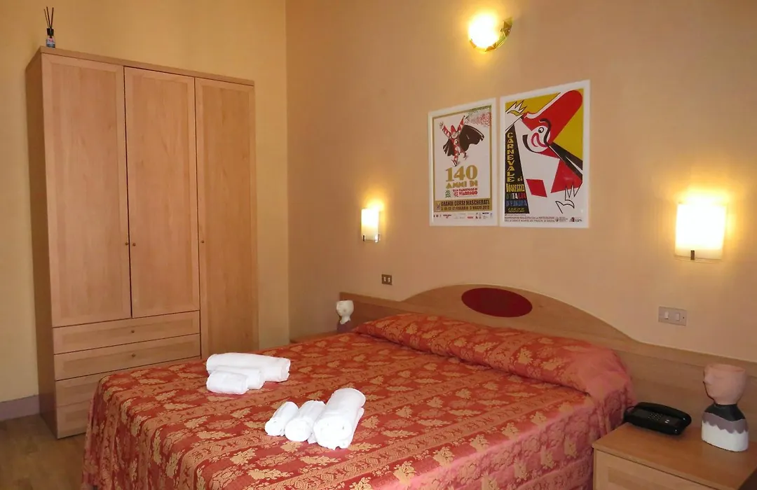 Hotel Massimo-1