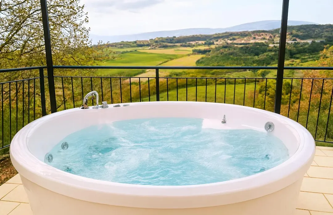 Arts Club Suite & Spa-1