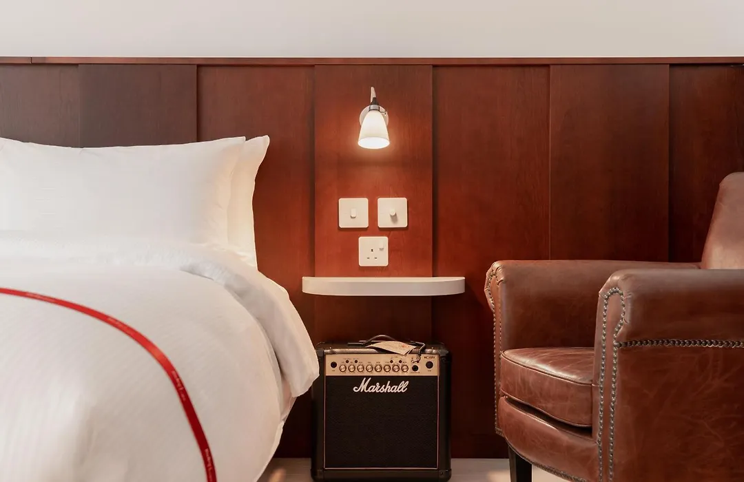 Ruby Lucy Hotel London By Ihg-1