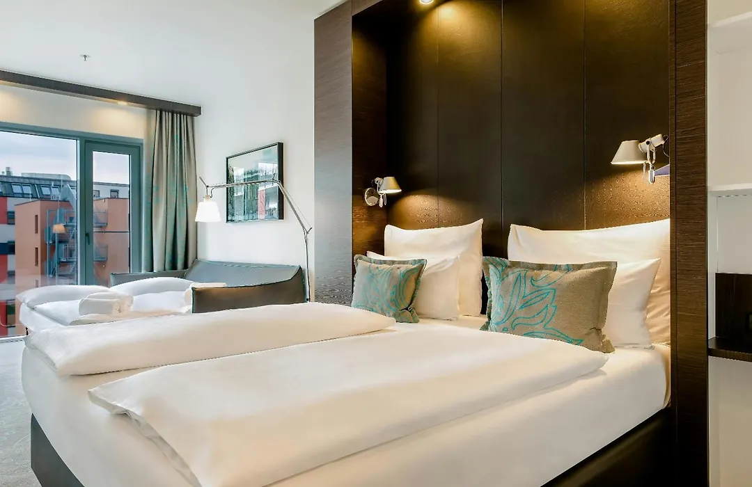 Motel One Wien-Hauptbahnhof-1