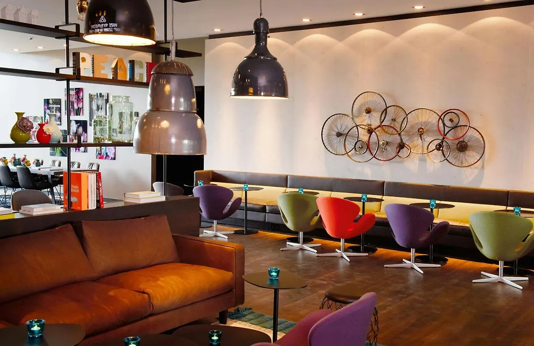Motel One Amsterdam-1