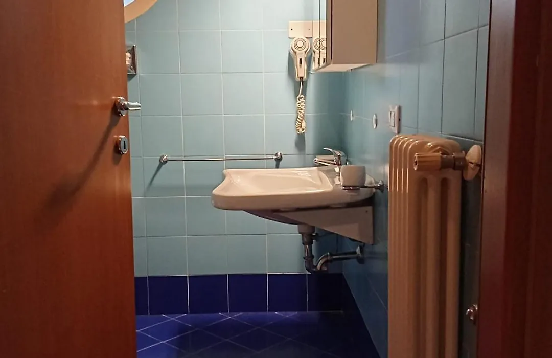 Residence Marittimo Riccione-1