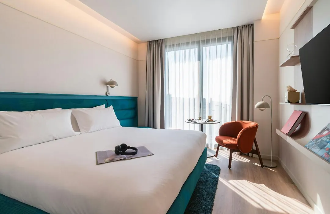 The Social Hub Barcelona Poblenou Extended Stay-1