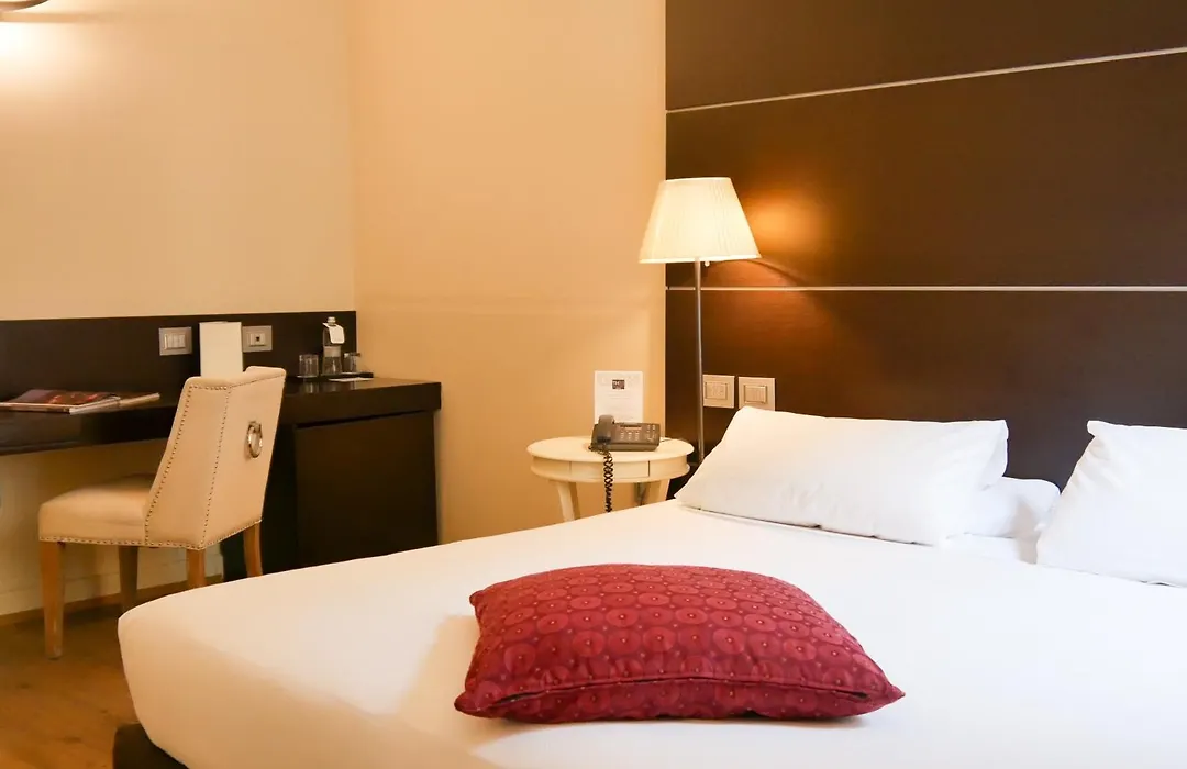 Townhouse 33 Boutique Hotel-1