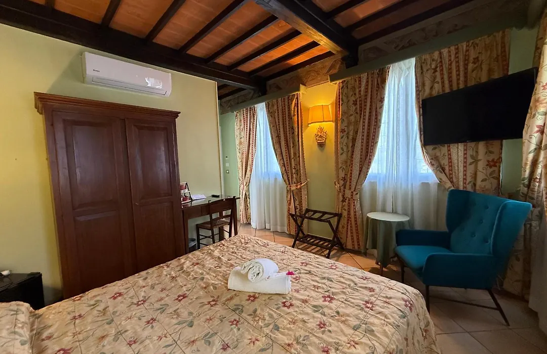 Villa Le Camelie Siena-1