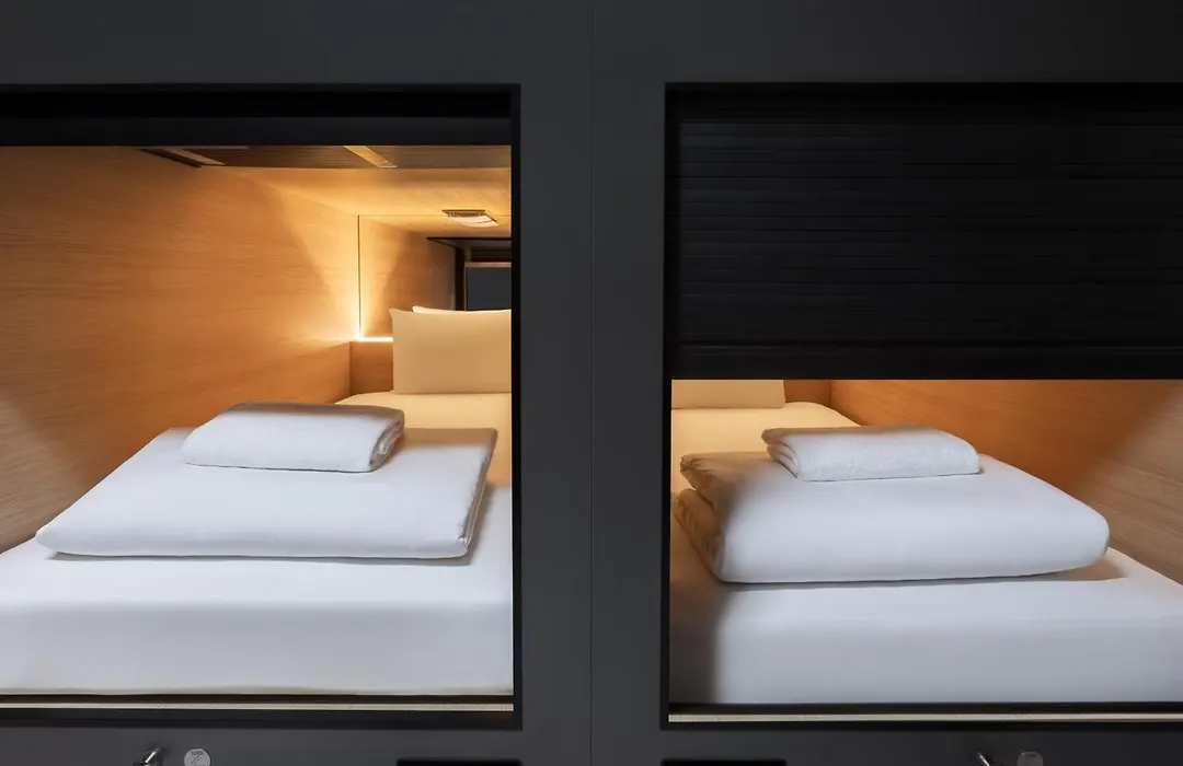 Zedwell Capsule Hotel Piccadilly Circus-1