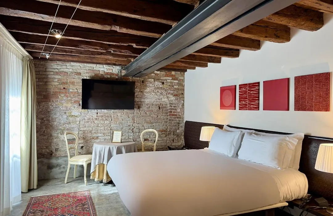 Avogaria 5 Rooms-1