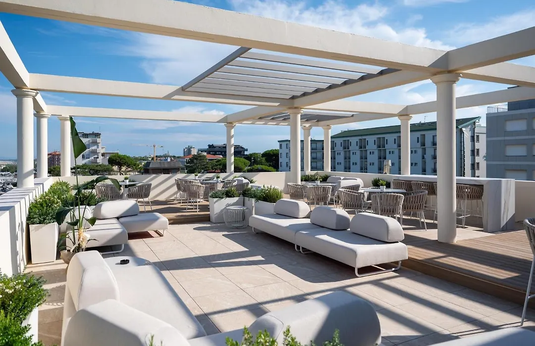 Hotel Riviera-1