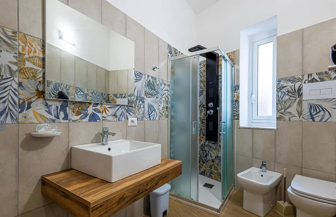 Regina Rooms-1