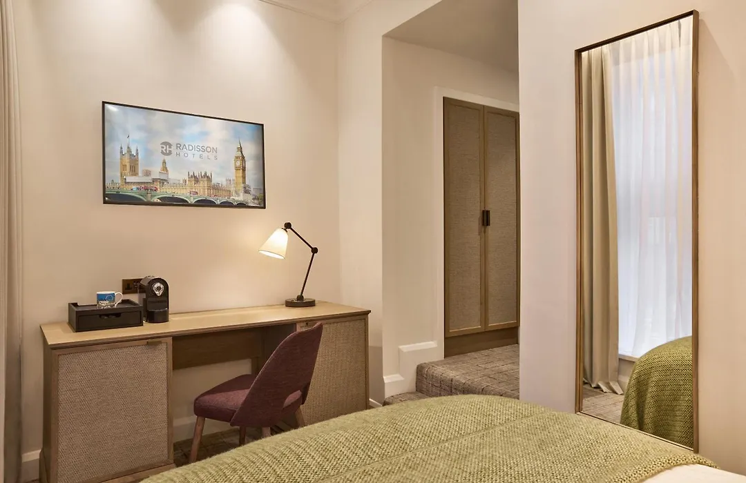 Radisson Blu Hotel, London Euston Square-1