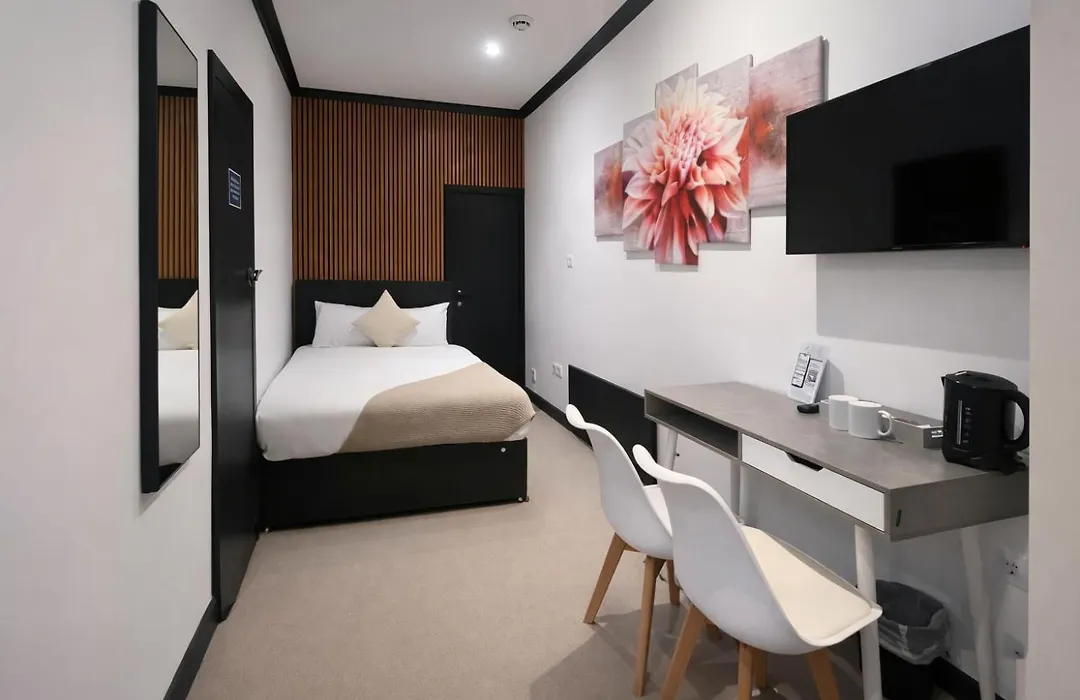 Amsterdam Hotel-1