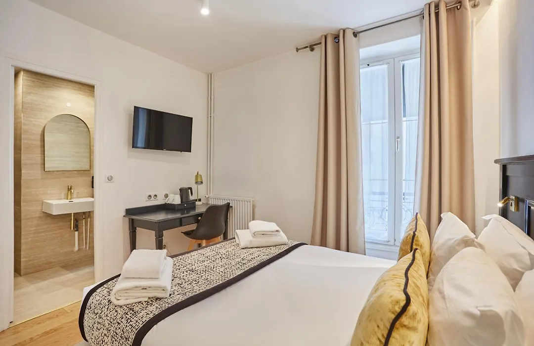 Hotel Eiffel Rive Gauche-1