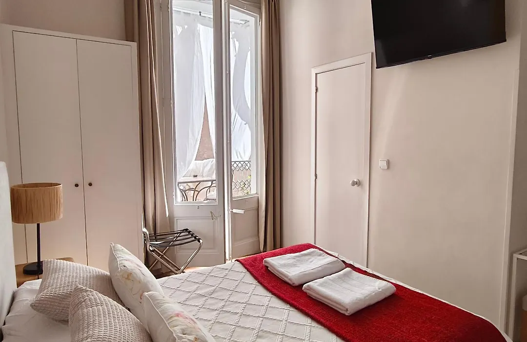 Casa Consell Gran Via, Guest House-1