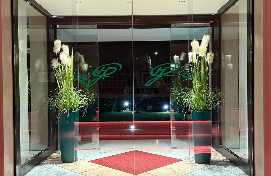 Green Park Hotel-1