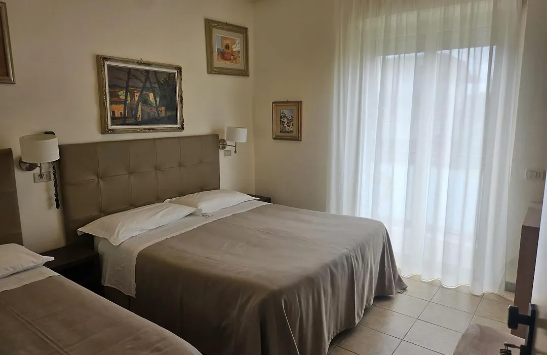 Hotel Ariella-1