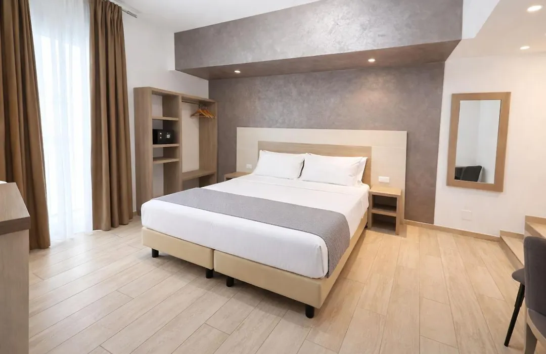 Hotel Luxor Florence-1