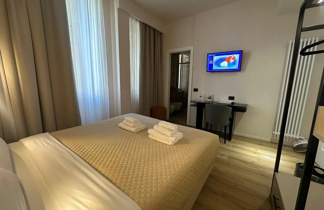Hotel Porta Pia-1