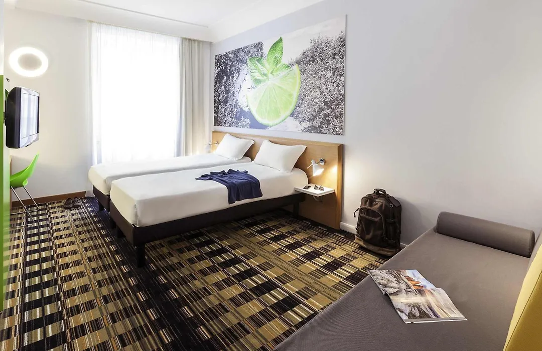 Ibis Styles Napoli Garibaldi-1