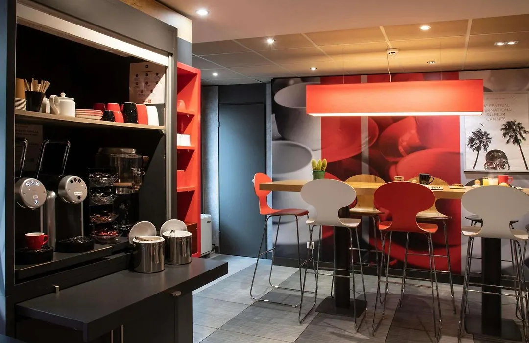 Ibis Cannes Centre-1