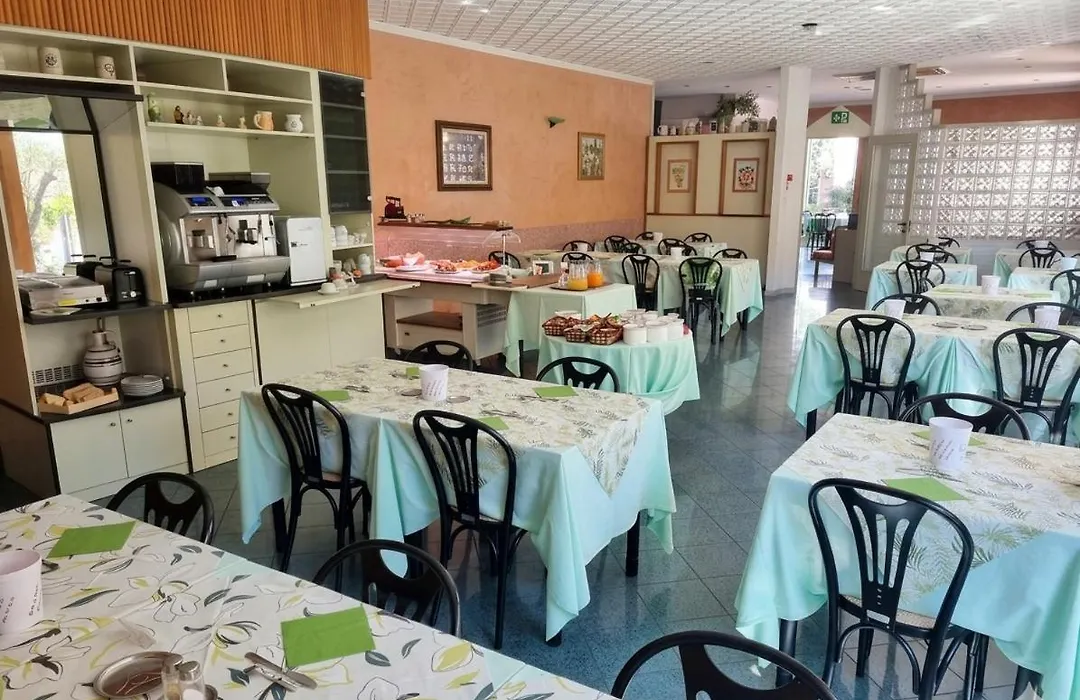 Hotel Conti-1
