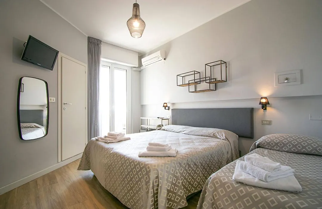 Hotel Brig Fronte Mare Nuova Gestione-1