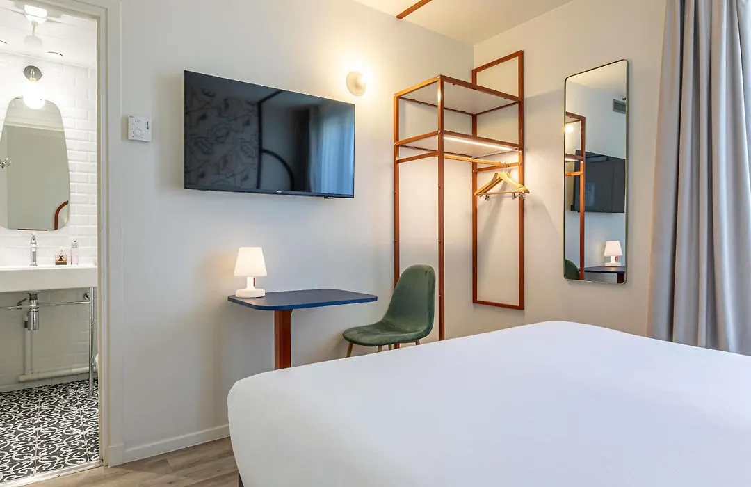 Ibis Styles Paris Eiffel Cambronne-1