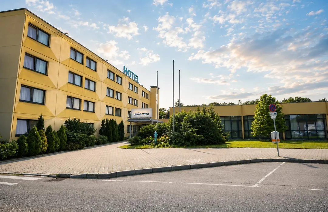 Lenas West Hotel-1